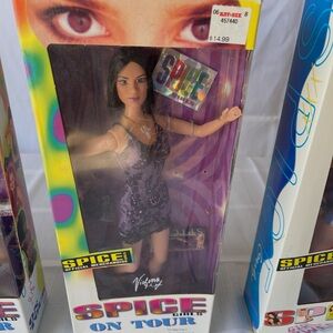 Spice Girls “Spice On Tour” Victoria (Posh Spice) Doll – 90s NIB